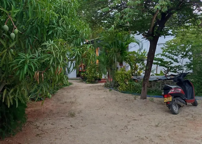 U New Guest House